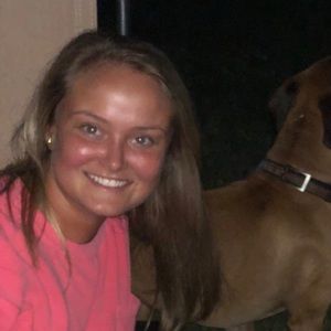 Meet your Posher, Kelsy